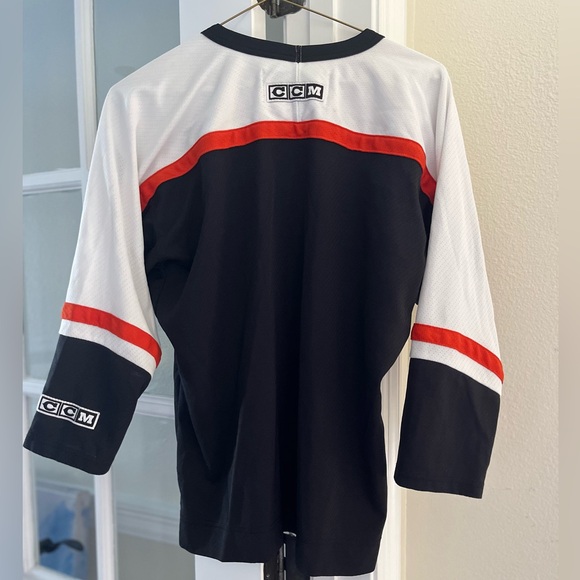 CCM Philadelphia Flyers youth XL jersey - Picture 6 of 9